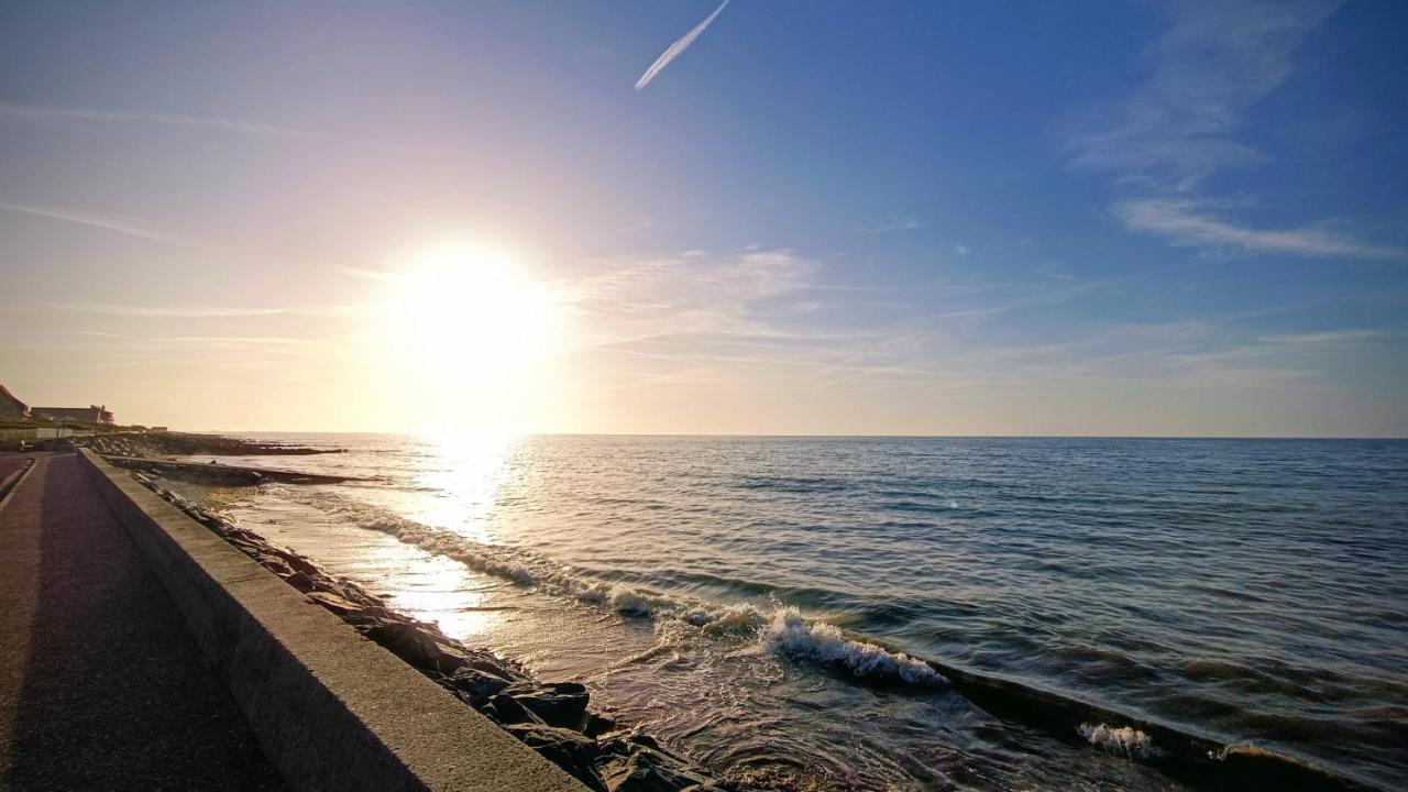 Gite 4 Personnes Avec Piscine Et Bain Nordique Proche Des Plages Du Debarquement Le Manoir  Екстер'єр фото